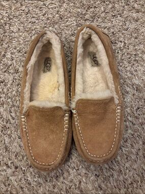 UGG Chestnut/Tan Suede Shearling Moccasin Slippers